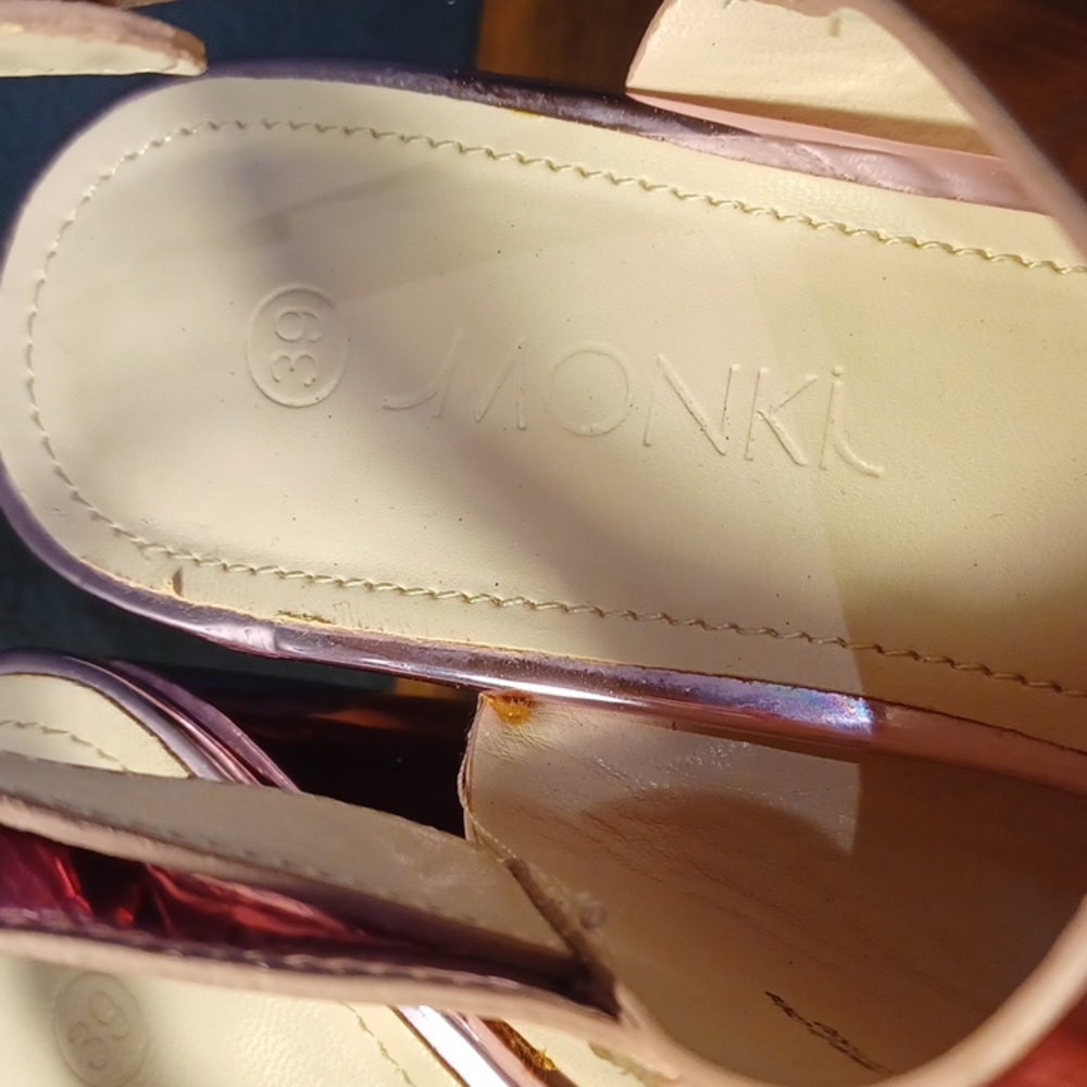 Block heeled sandals - Picture 11 of 16